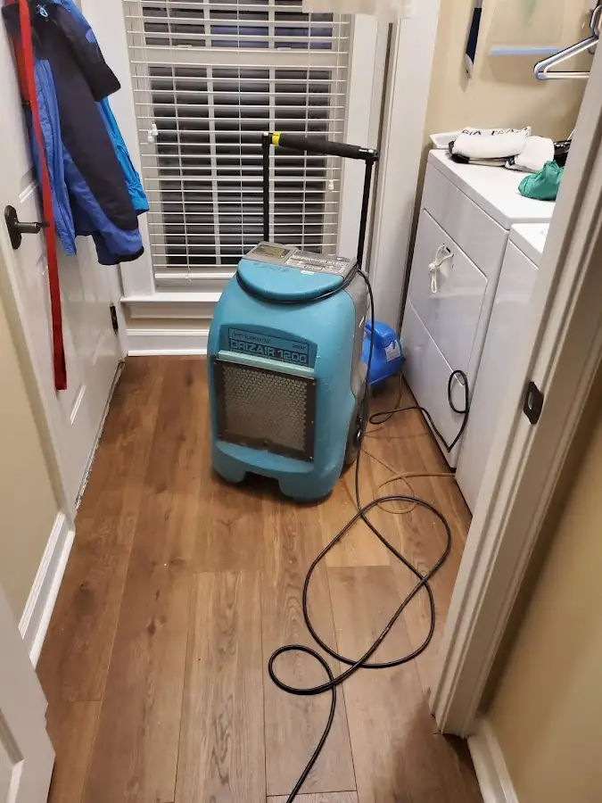 Commercial dehumidifier deployed for Flood Damage Cleanup in Mount Dora